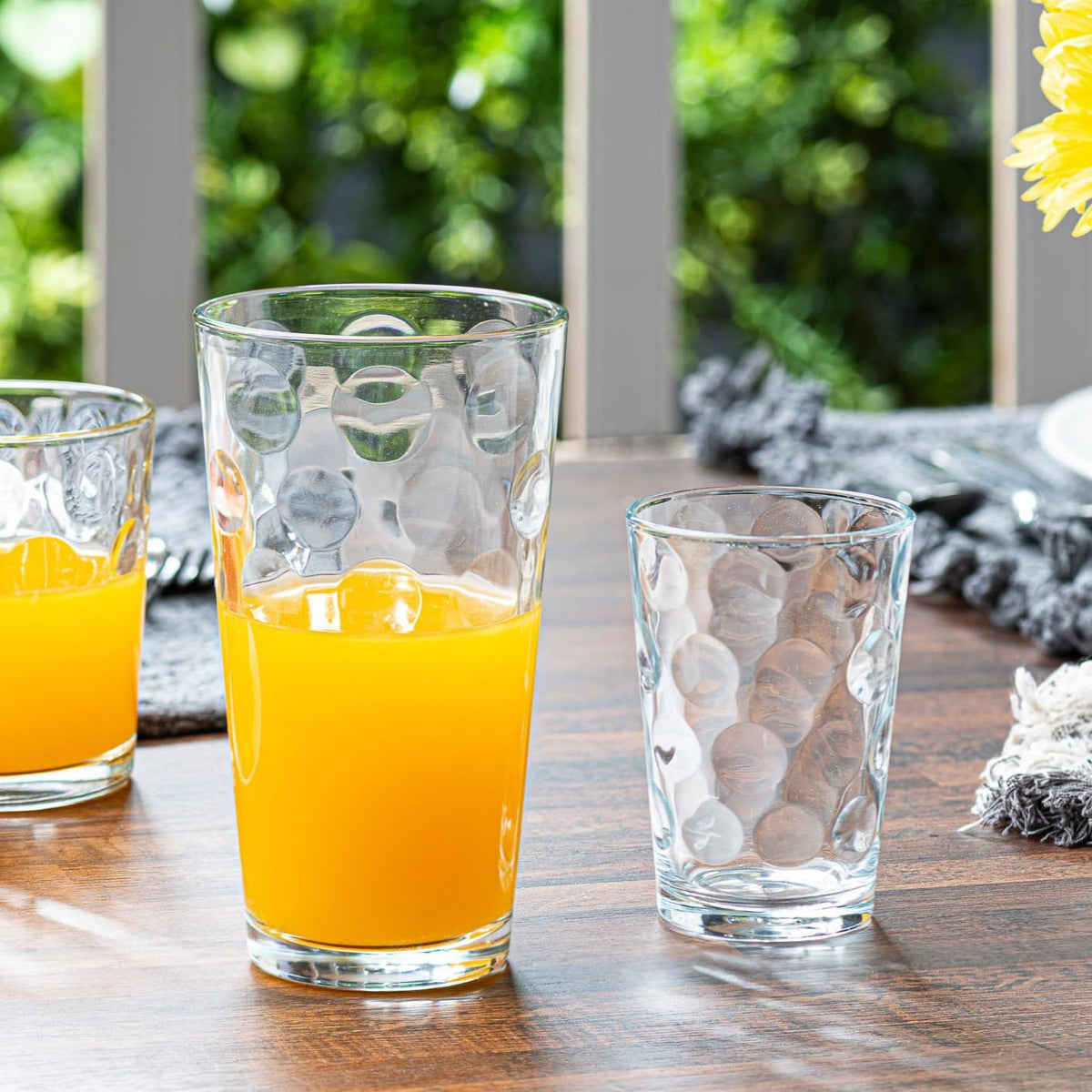 Set of 12 Stackable Drinking Glasses F36589