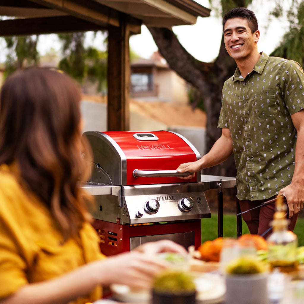 2 Burner Gas Grill with Foldable Shelves D18679